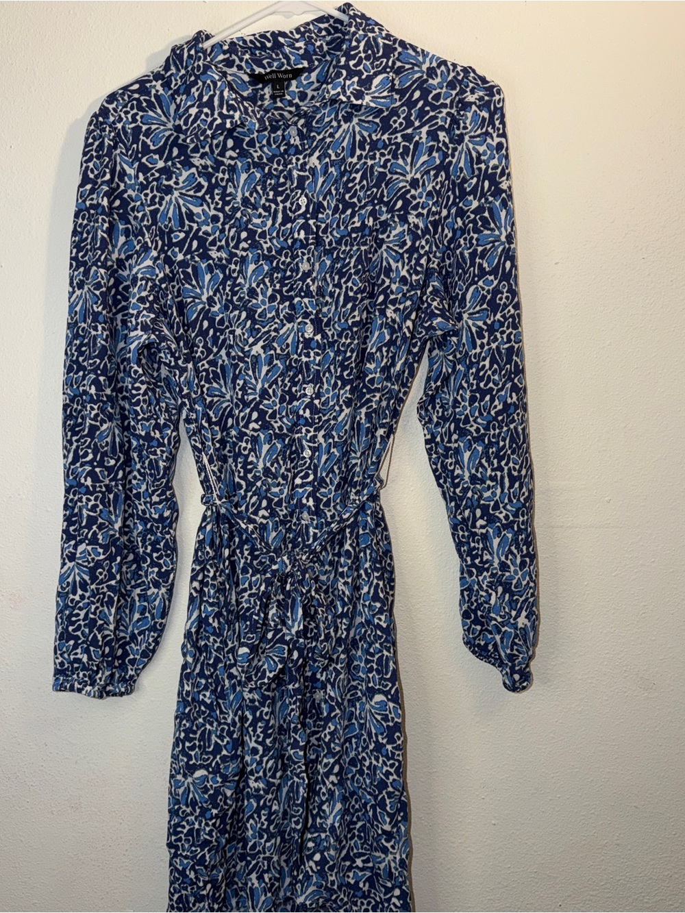 Well Worn Blue Floral Long-Sleeve Shirt Dress with Tie, Button front, sz L